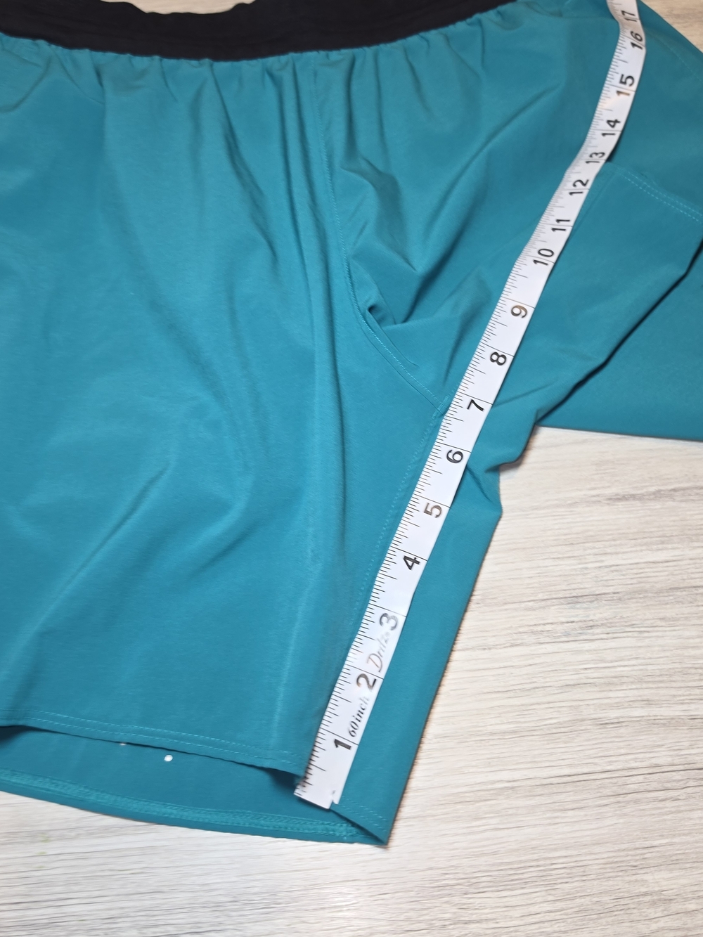 Under Armour Athletic 6inch Elastic Waist Shorts Men's Teal Color Size Medium C5 - Picture 2 of 7